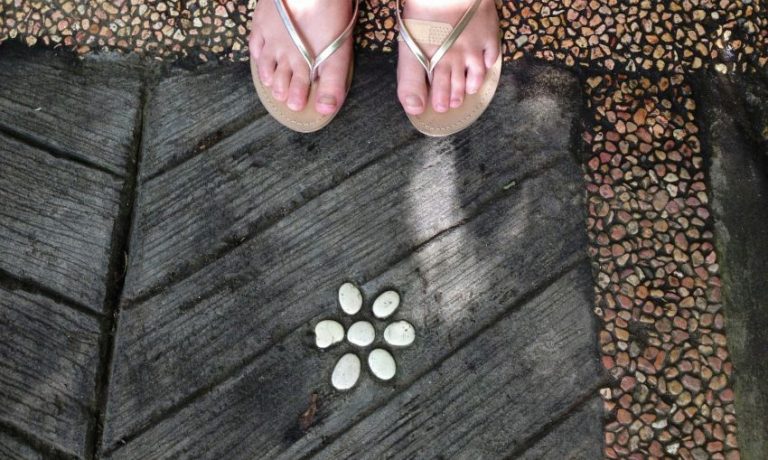 De chuvas e chinelos